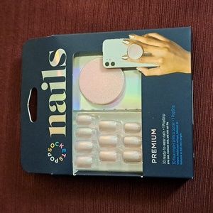 Popsockets 30 Gel Nails & Matching Pop Grip Rainbow Flare